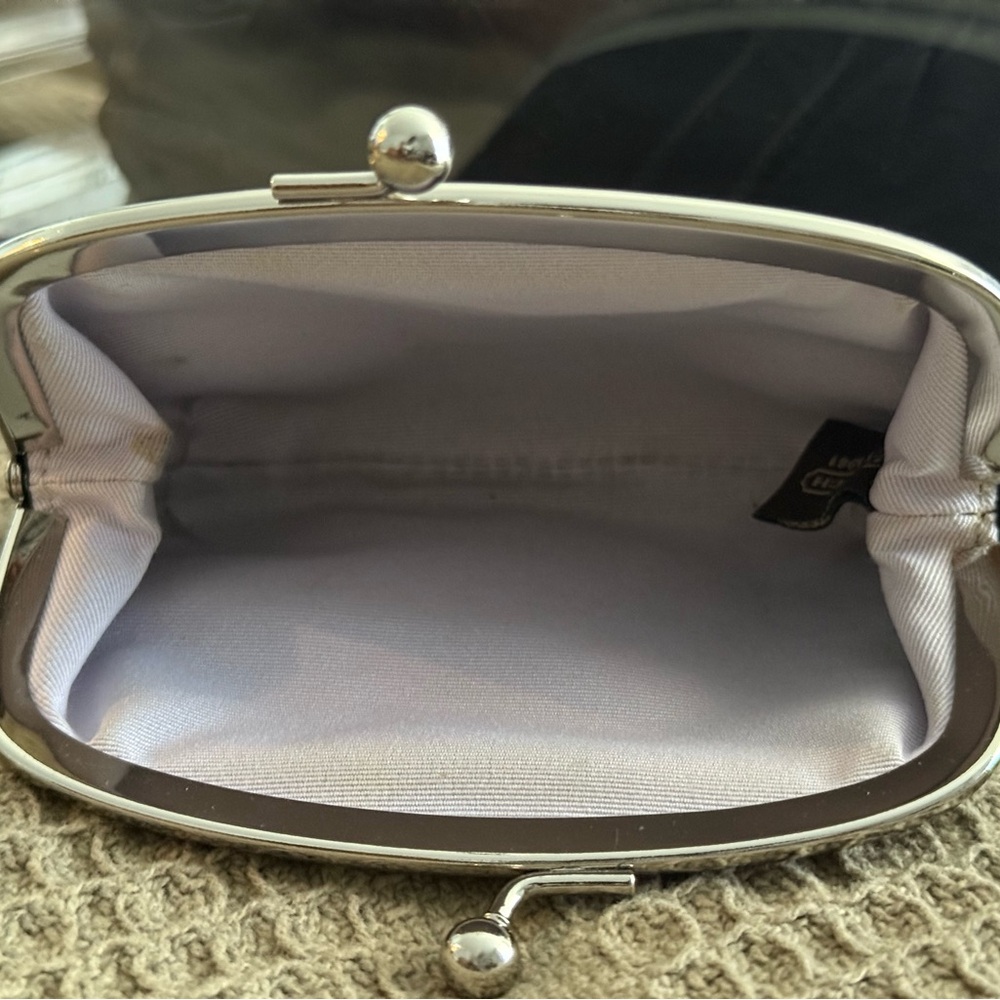 Coach Black Wallet Elegant Leather Accessory - Picture 12 of 12